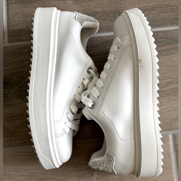 Steve Madden Charlie Rhinestone Sneakers - Size 7 NWOT - Picture 4 of 5